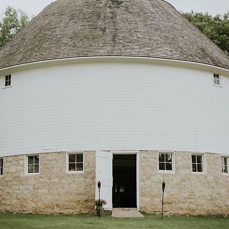 Round Barn Farm B & B Event Center Red Wing Exterior photo